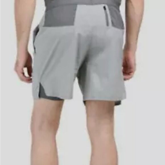 Nike x Peloton 7" Flex Stride Shorts EUC - Picture 4 of 8